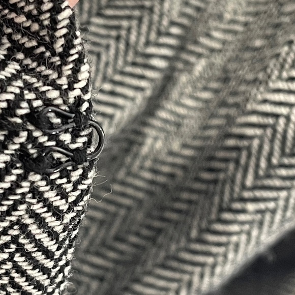 ModCloth Classic Herringbone Blazer Size 1X Black White Minimalist - Picture 7 of 10